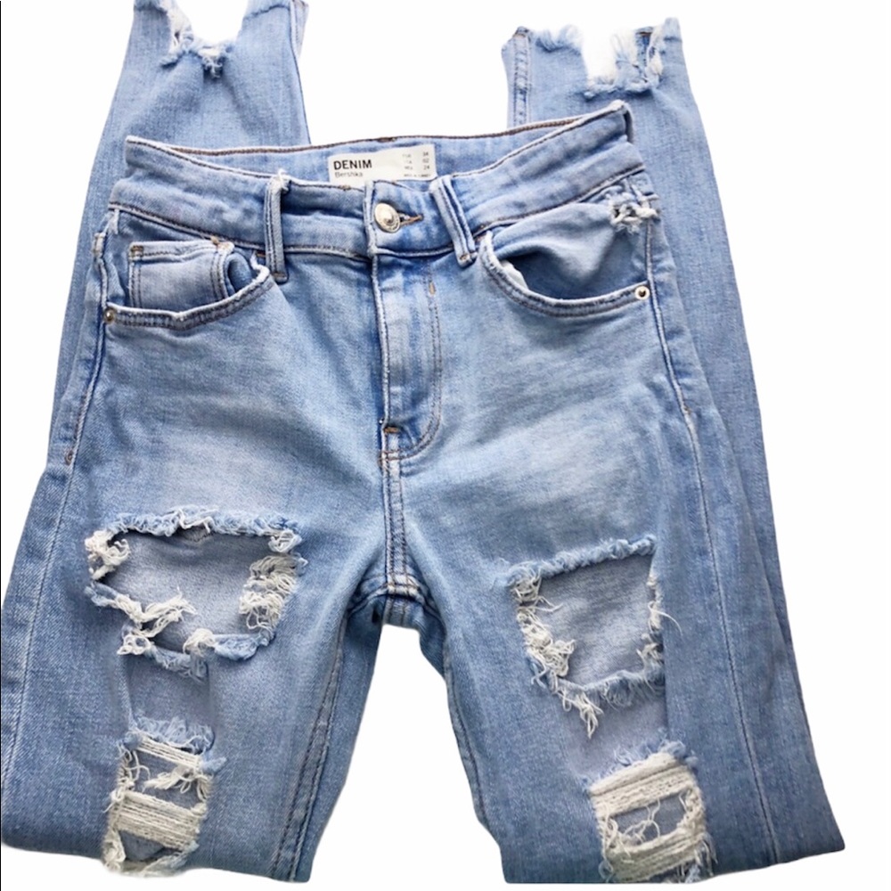 Bershka Mid Rise Ripped Jeans Size 02